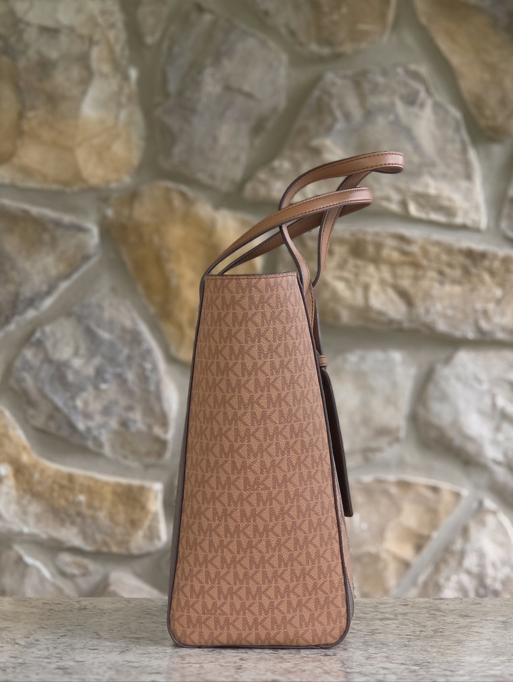Michael Kors Sinclair Logo Large Brown Tote - Picture 2 of 9